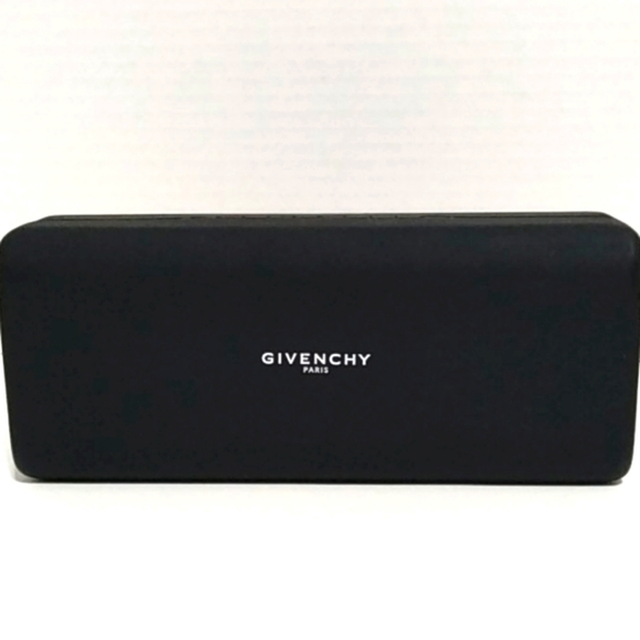 GIVENCHY PARIS EYEGLASS CASE - Picture 10 of 13